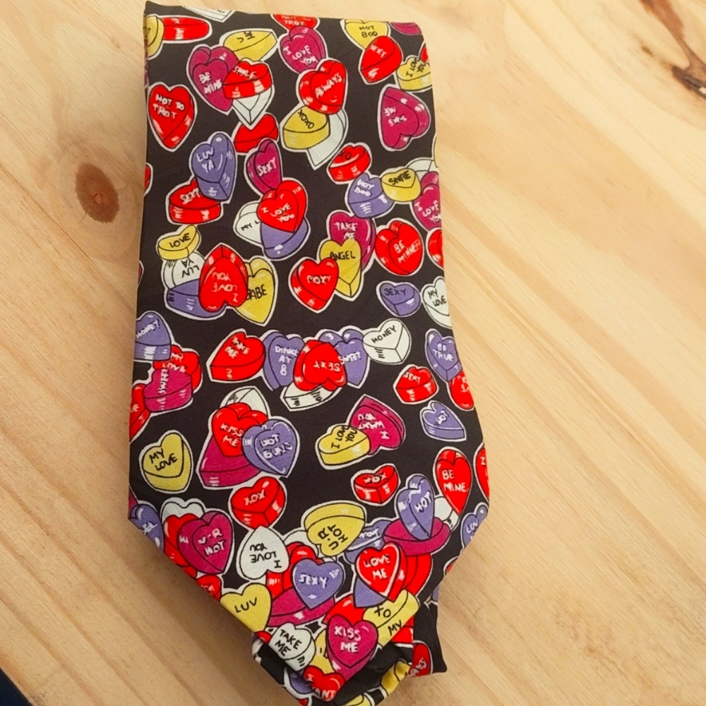 Men's tie
